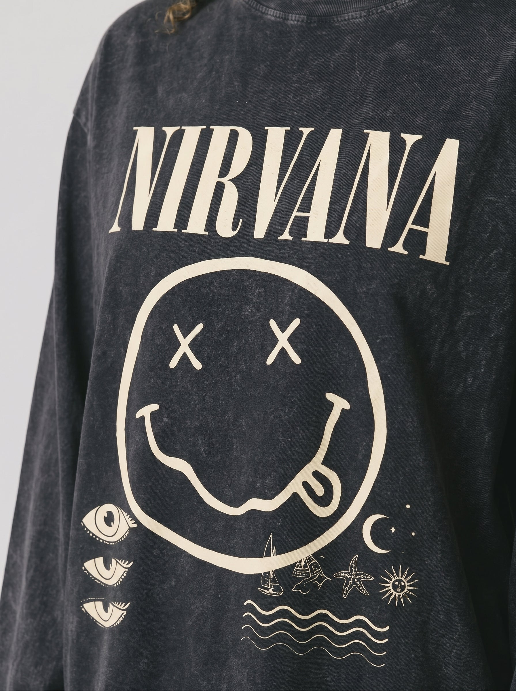 Nirvana Long Sleeves Washed T-Shirt
