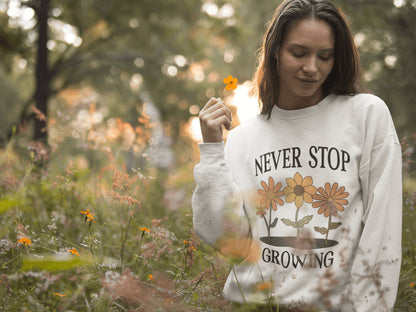 Never Stop Growing Crewneck - Hippies TownCrewneckHippies Town