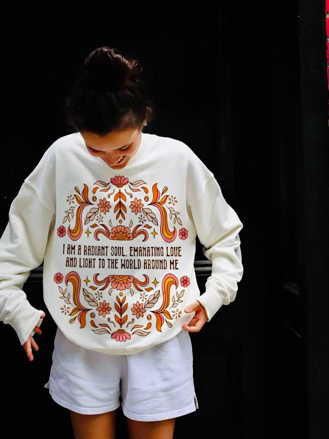 Radiant Soul Crewneck - Hippies Town