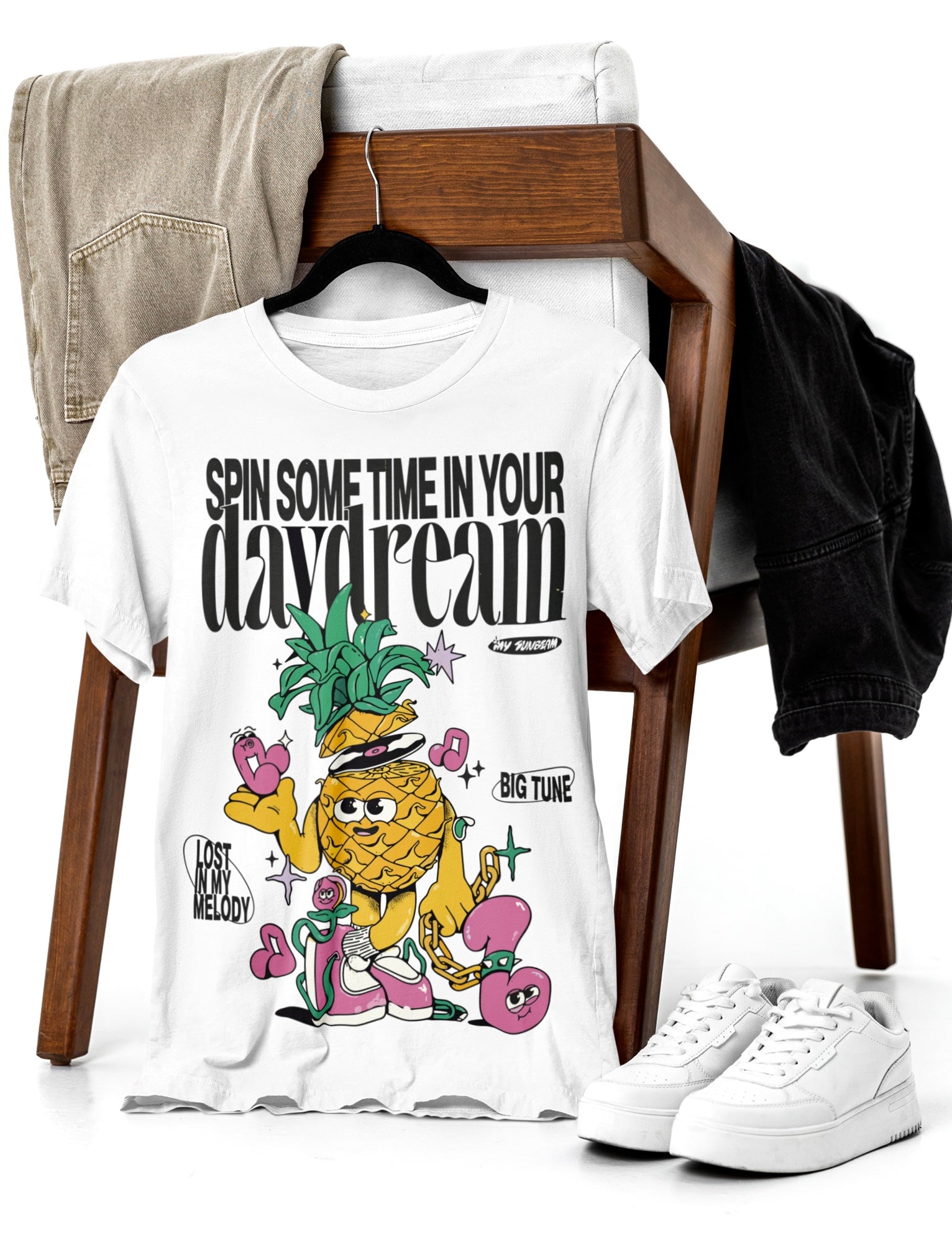 Pineapple T-Shirt - Hippies Town