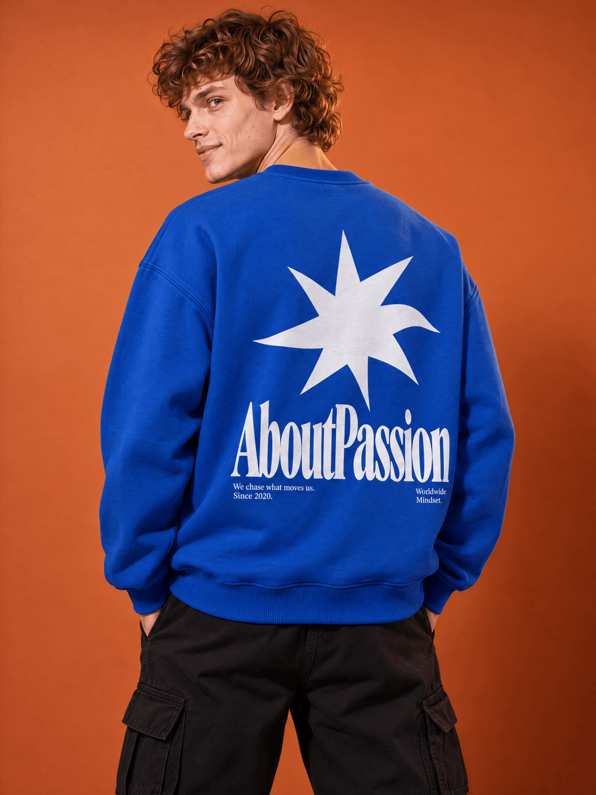 About Passion Crewneck - Hippies TownHoodieHippies Town