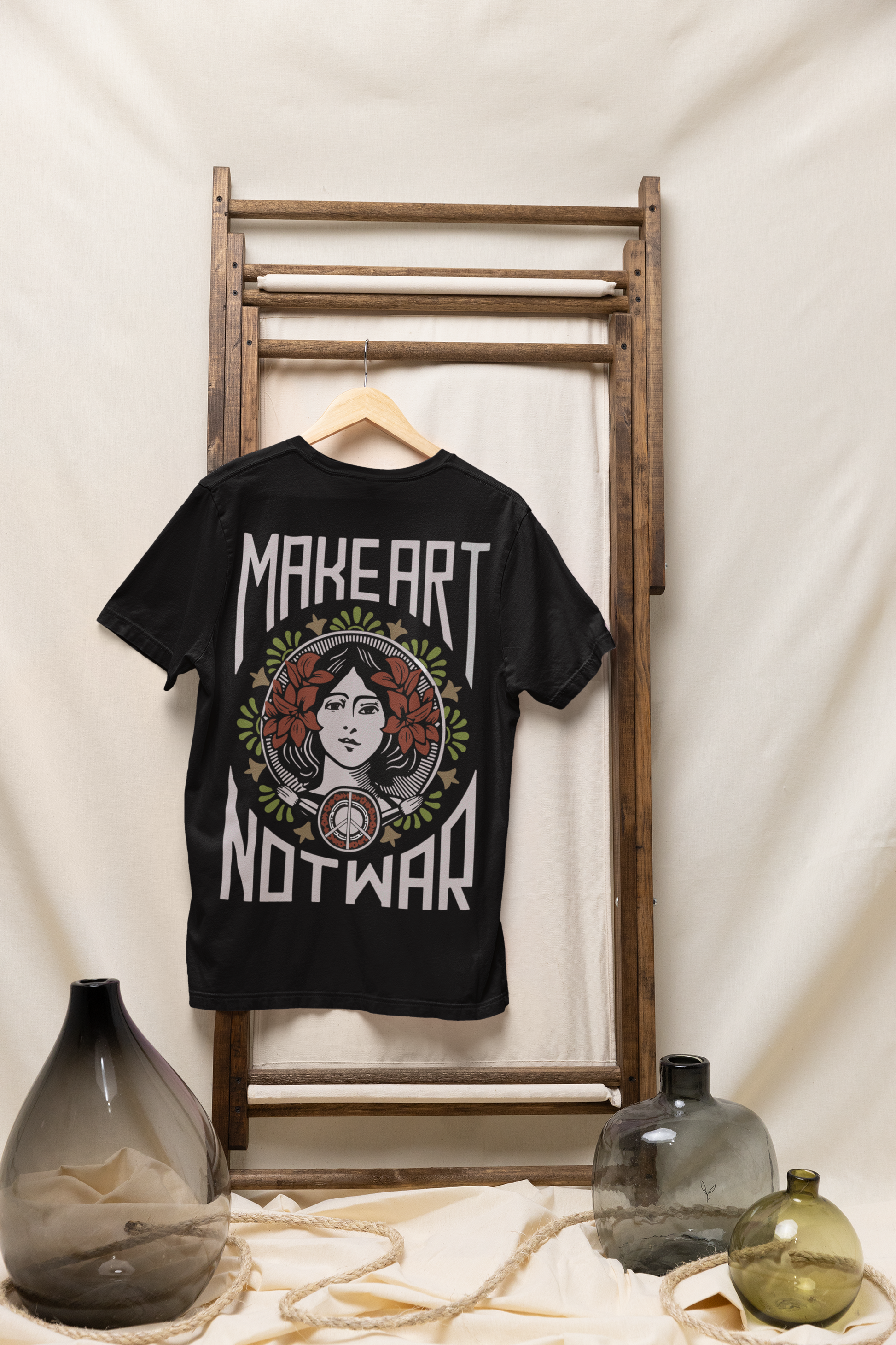 Make Art Not War - Hippies Town