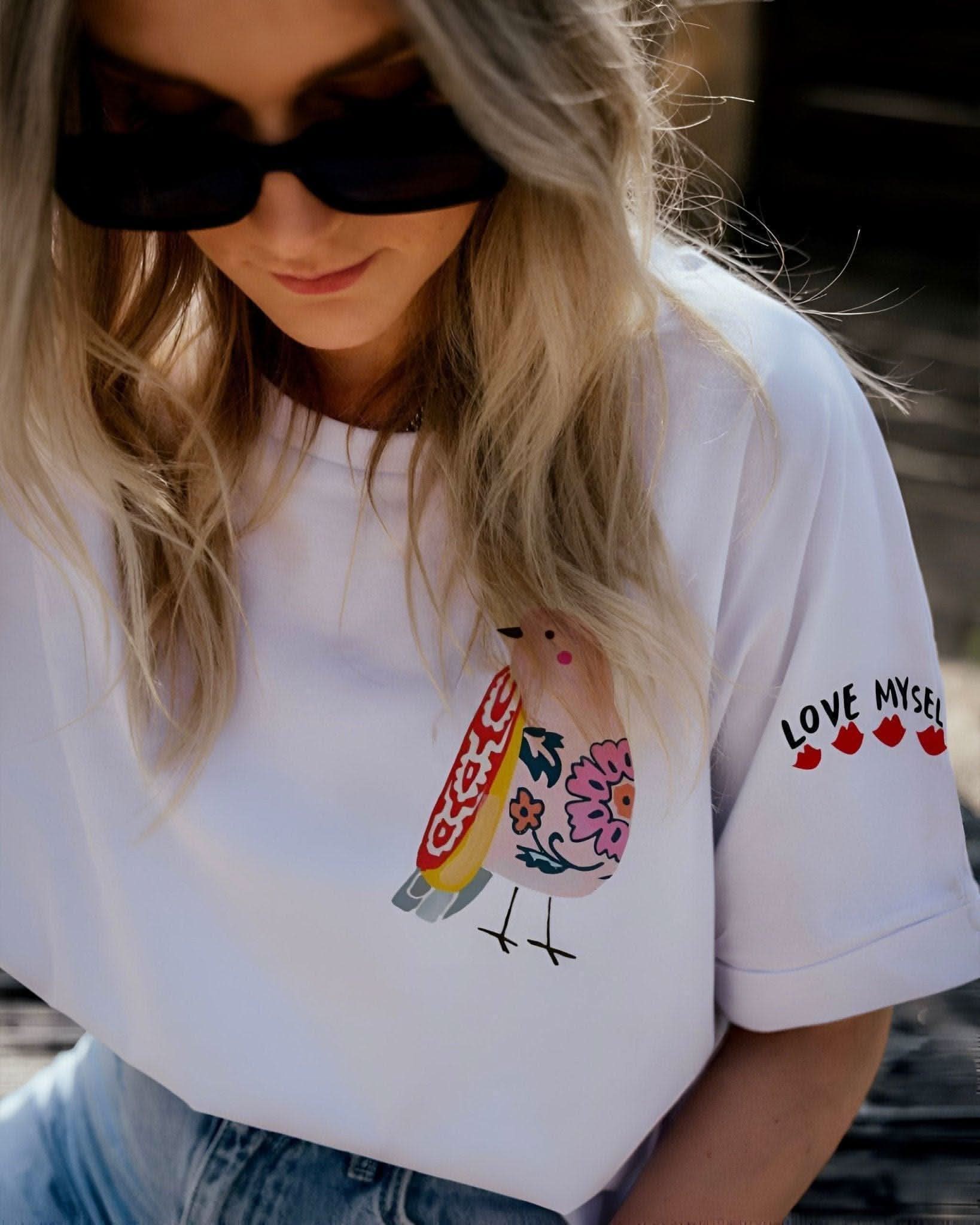 Best Things In Life Are Free T-Shirt - Hippies TownT-shirtHippies Town