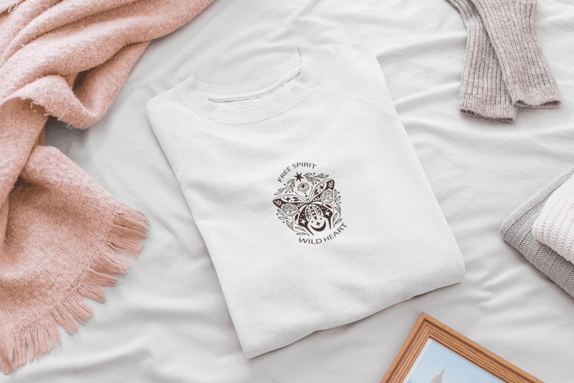 Black Butterfly Crewneck - Hippies TownCrewneckHippies Town