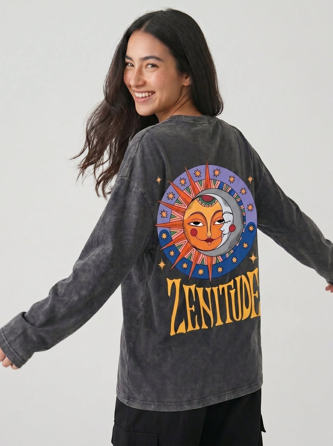 Black Sun Long Sleeves Washed T-Shirt - Hippies TownT-shirtHippies Town