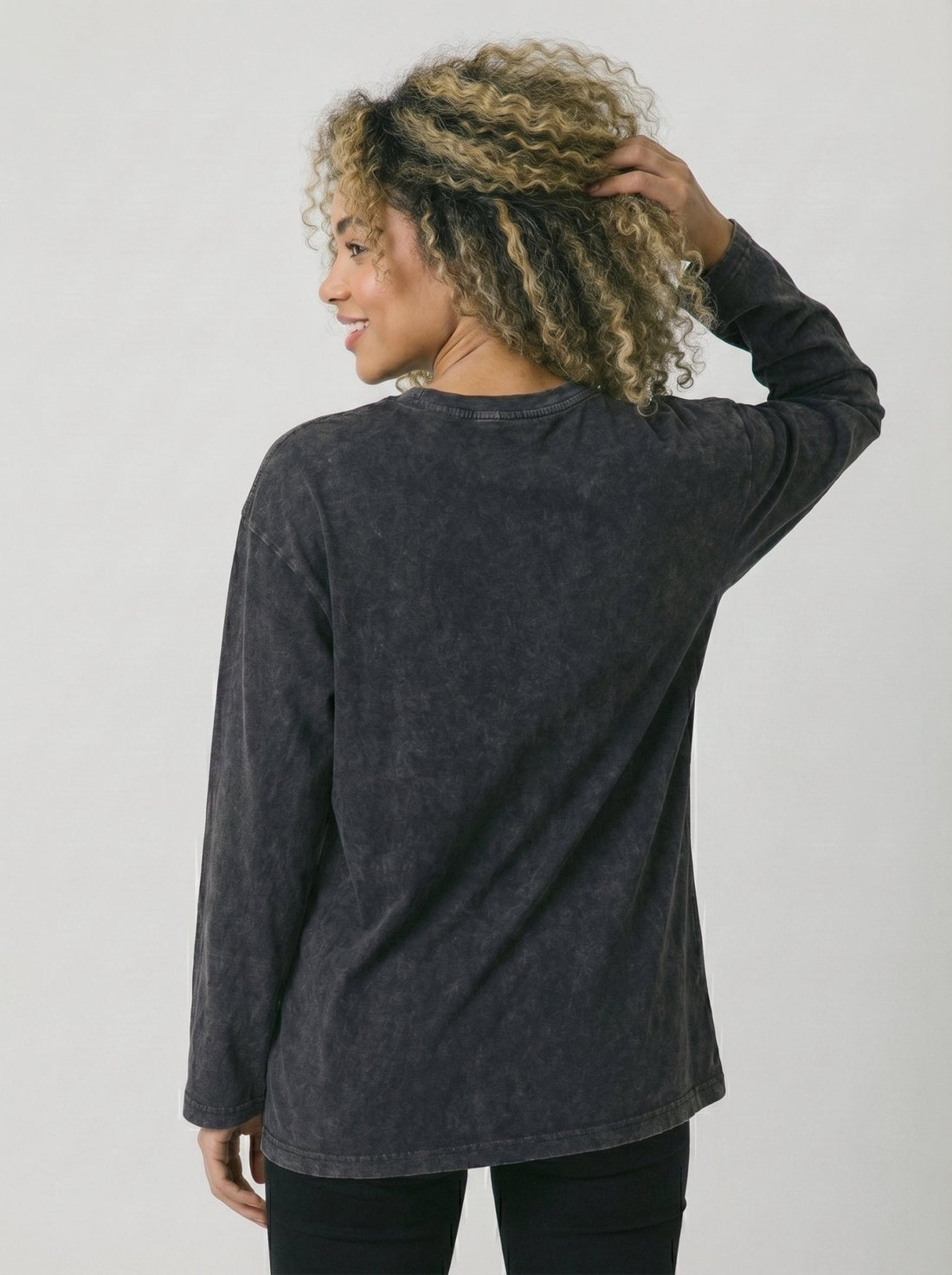 Dark Gray Acid Washed Long Sleeve T-Shirt - Hippies TownHippies Town