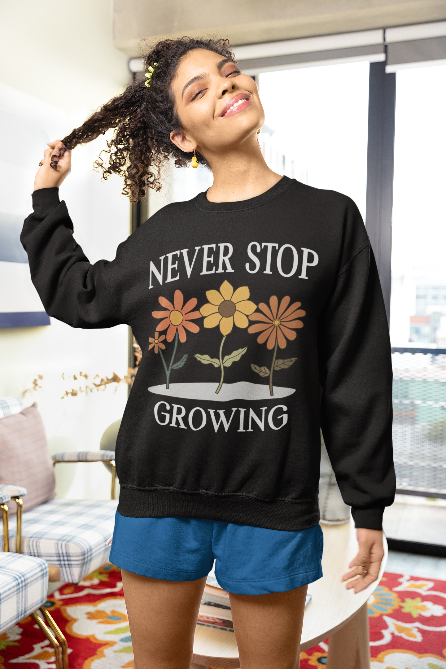 Never Stop Growing Crewneck - Hippies Town