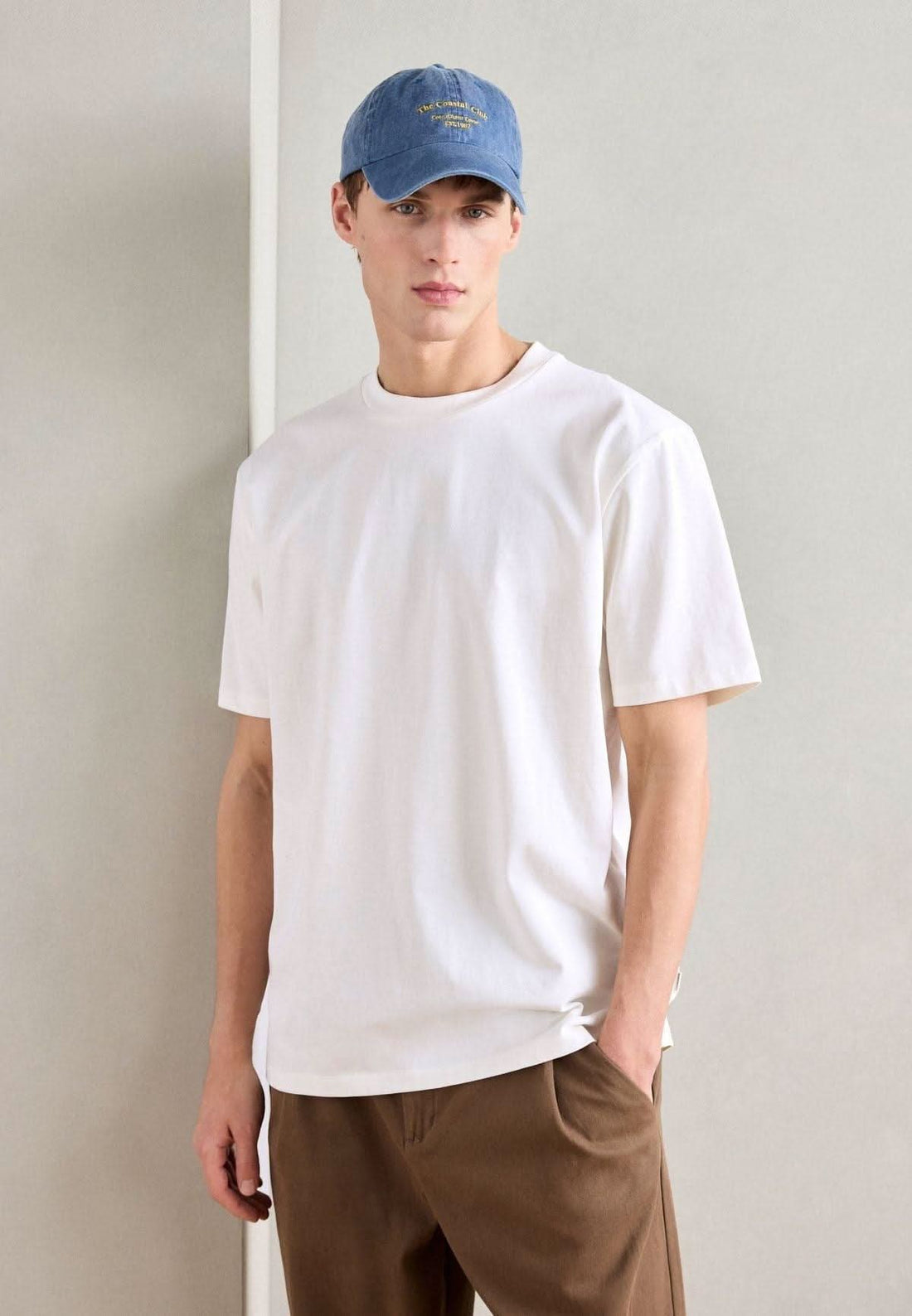 Premium Oversized T-Shirt (White) - Hippies TownHippies Town
