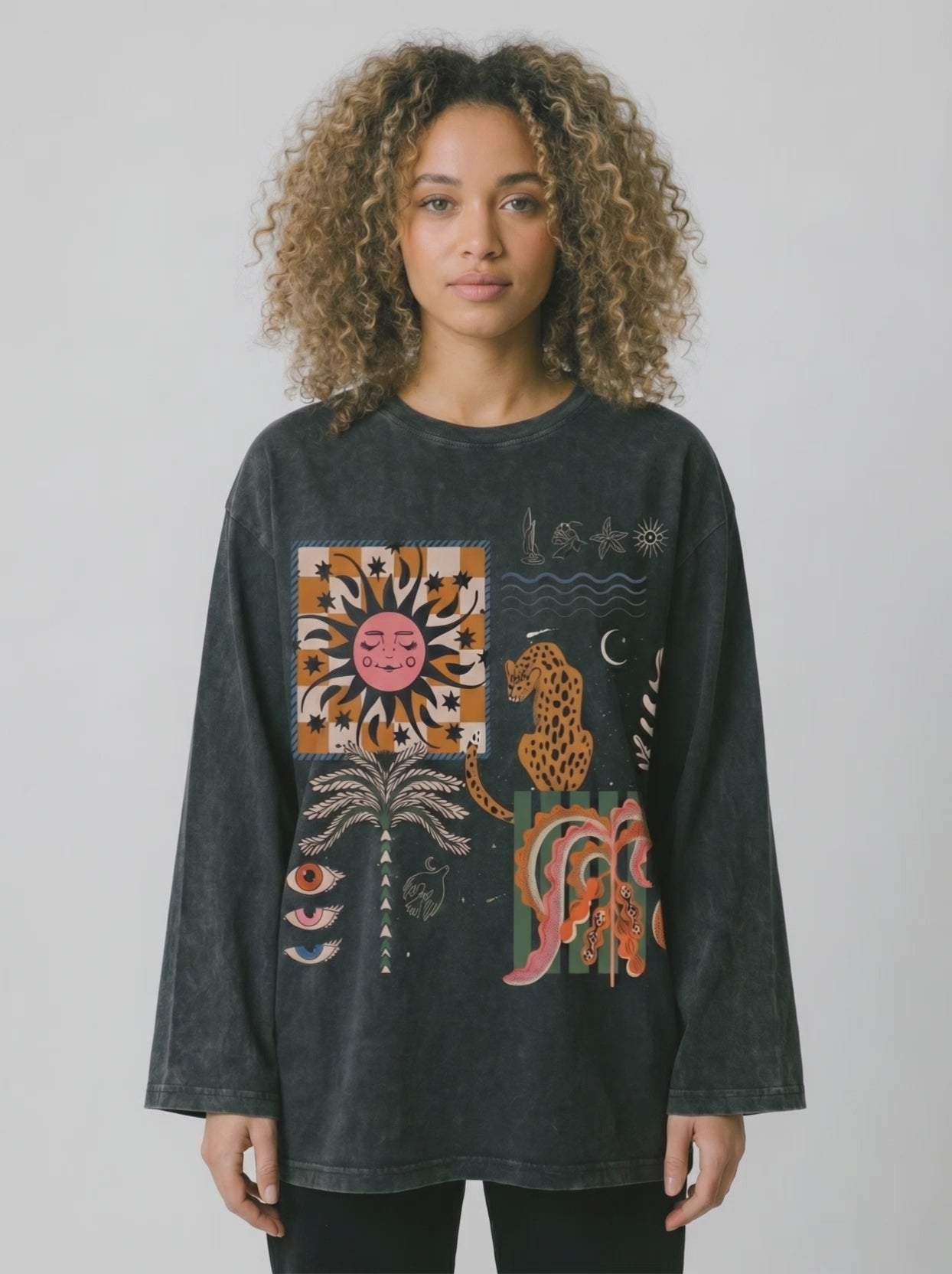 Boho abstract Long Sleeves Washed T-Shirt