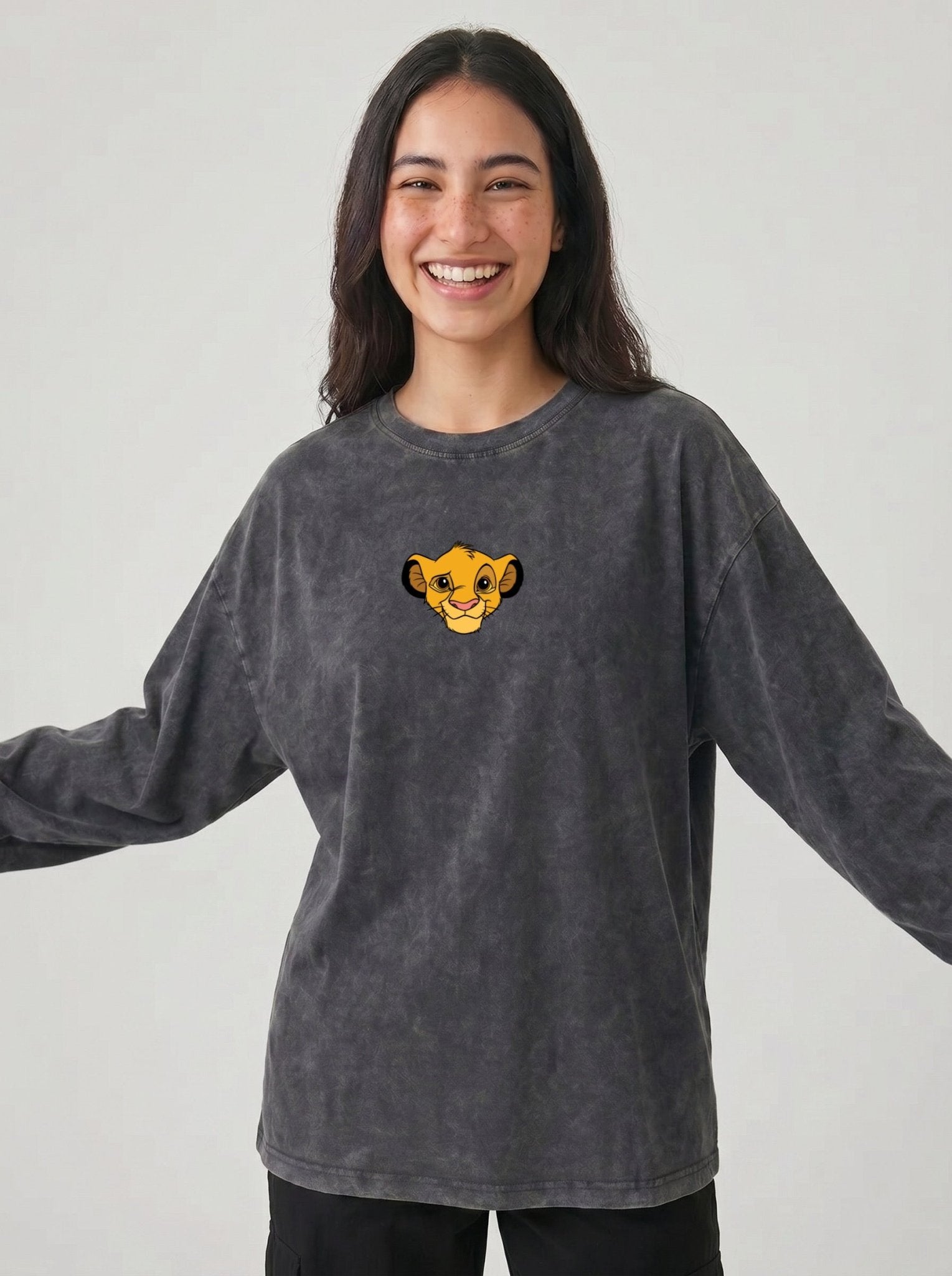 Simba Long Sleeves Washed T-Shirt - Hippies TownHippies Town