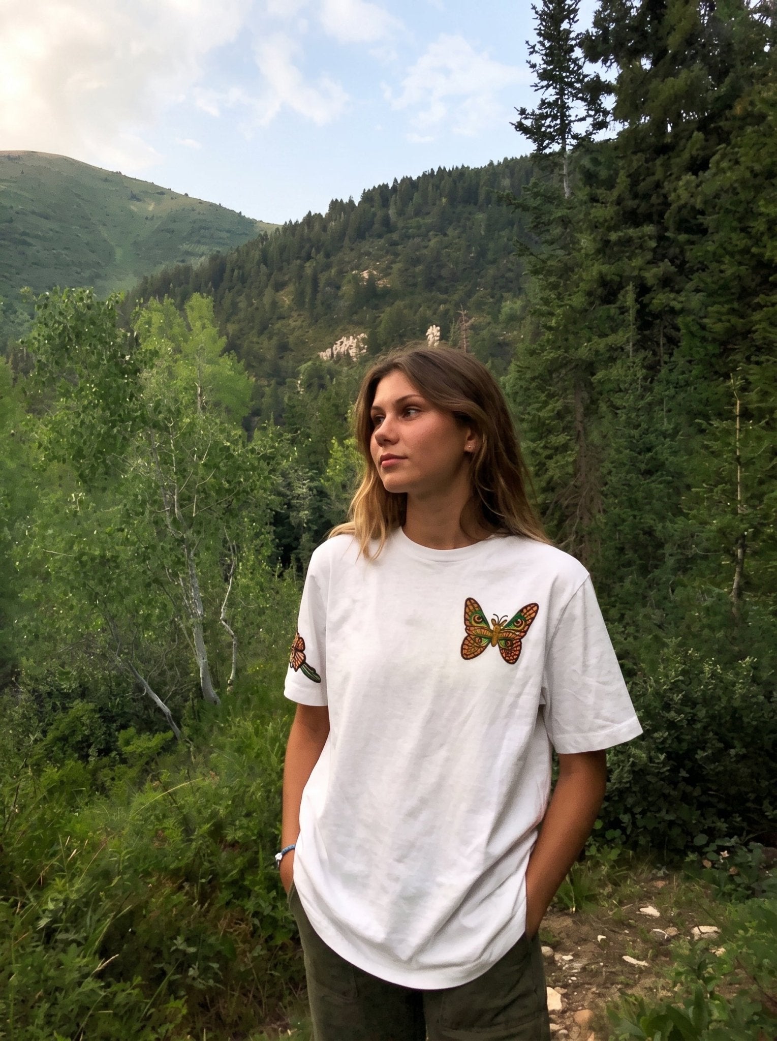 Small Butterfly ( XL ) - Hippies TownT-shirtHippies Town
