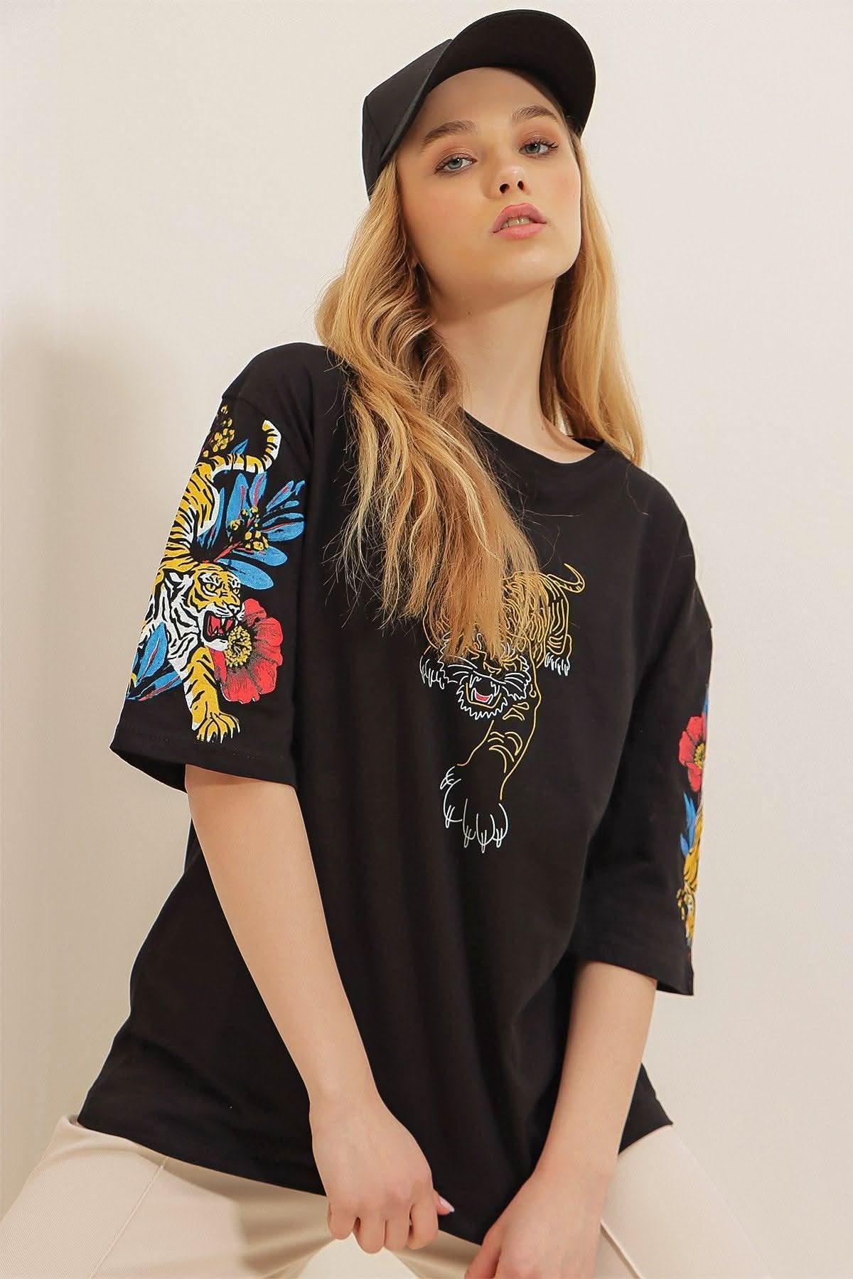 Tiger Flower T-Shirt - Hippies TownT-shirtHippies Town