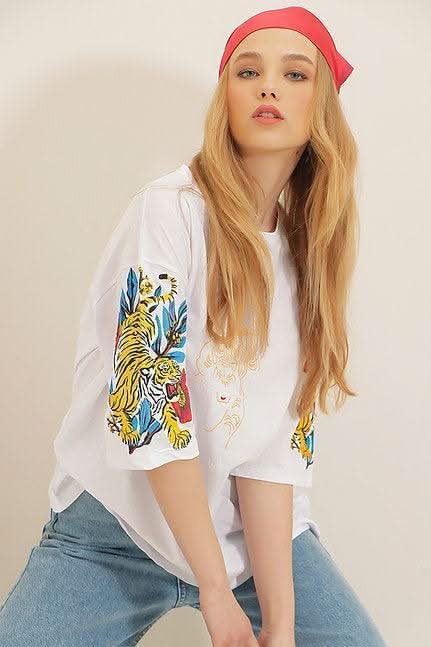 Tiger Flower T-Shirt - Hippies TownT-shirtHippies Town