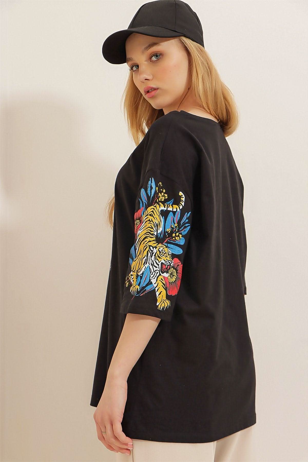 Tiger Flower T-Shirt - Hippies TownT-shirtHippies Town