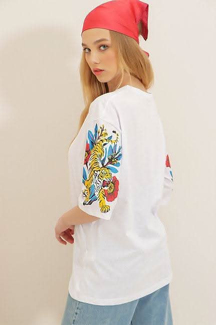 Tiger Flower T-Shirt - Hippies TownT-shirtHippies Town