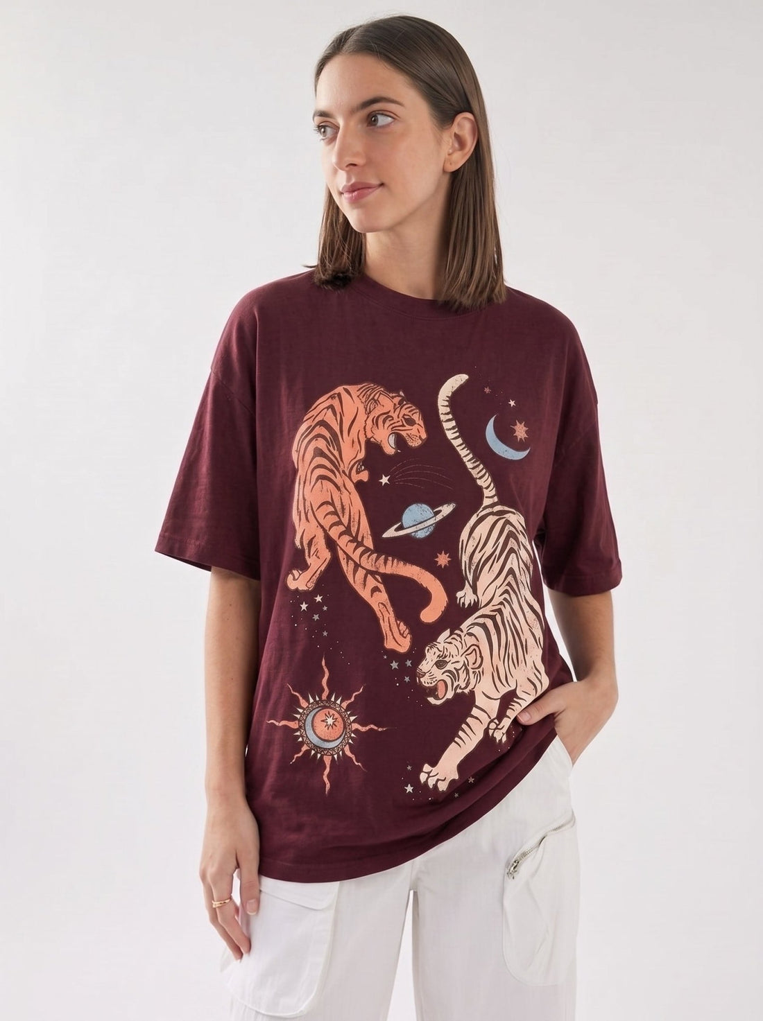 Tiger Planet - Hippies TownT-shirtHippies Town